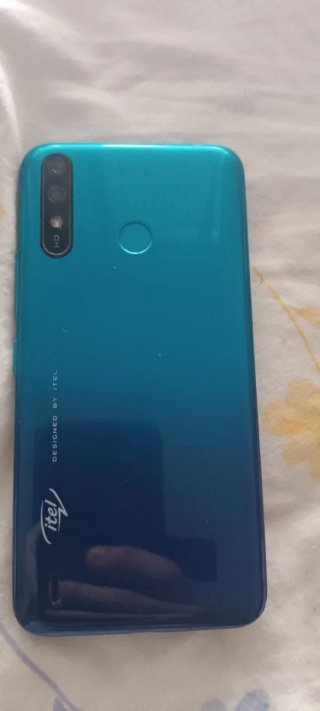 Móvil Android Negro + Accesorios