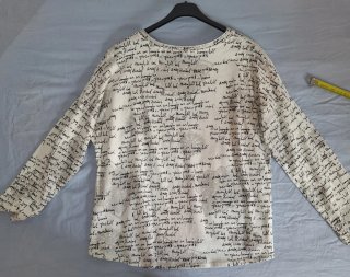 Camiseta de mujer con estampado de letras