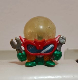 Superthing Ultrarraro Doctor Volt