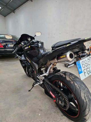 YAMAHA YZF-R1 1000 CC –