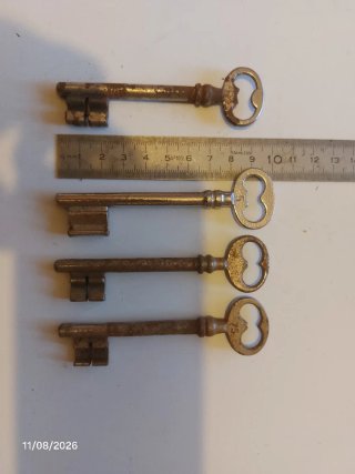 Llaves antiguas de hierro.