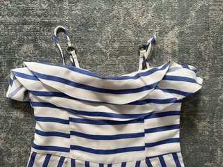 Mono de niña. Zara. Talla 7