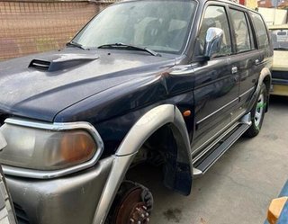 Mitsubishi 37382 cinturon central 5241397 montero