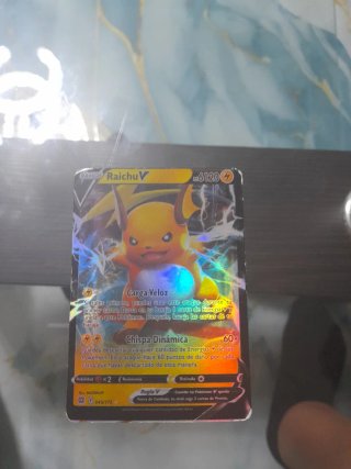 Carta Pokémon Raichu V 045/172