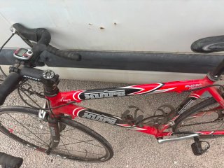 Bicicleta de carretera KUIPERS roja
