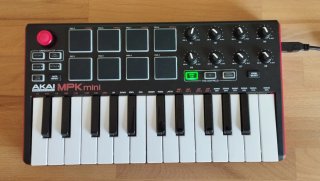Akai MPK Mini Controlador MIDI