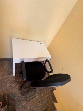 Pack Escritorio Blanco IKEA + Silla Oficina Negra