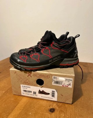 Zapatillas Trekking Montura Talla 42.5