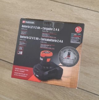 Batería Parkside 12V 2Ah + Cargador 2.4A