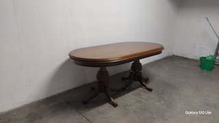 Mesa de comedor extensible de madera