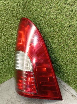46045 piloto tras der 8360232023 ssangyong actyon