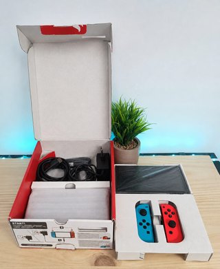 Nintendo Switch OLED Completa Blanca/Roja