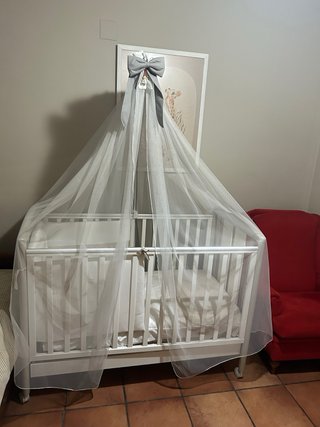 Cuna madera + Dosel + Colchón + Vestiduras