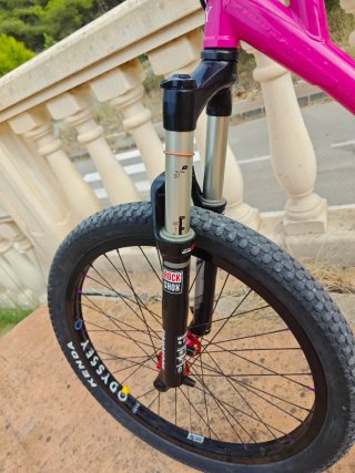 Bicicleta Dirt Jump Duncan Pussy 24