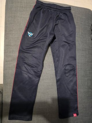 Pantalón uniforme colegio JUAN PABLO II .