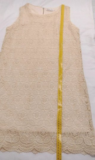 Vestido encaje beige