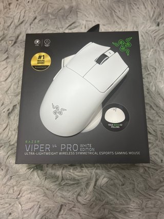 Razer Viper V4 Pro White Edición Gaming Mouse