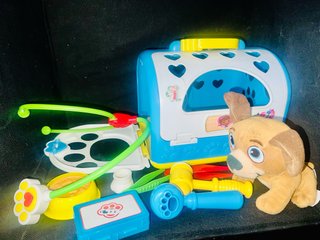 Transportín Doctora Juguetes con Accesorios