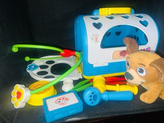 Transportín Doctora Juguetes con Accesorios