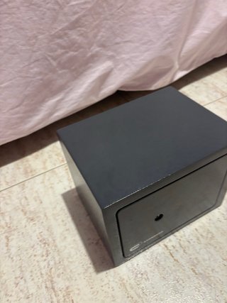 Caja Fuerte Standers Negra 4L