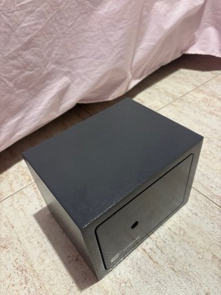 Caja Fuerte Standers Negra 4L