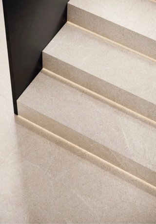 ESCALERAS DE MARMOL A MEDIDA . Fabricación .