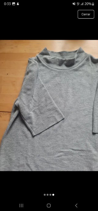 Camiseta Bershka gris talla L