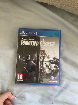 Juego PS4 Tom Clancy's Rainbow Six Siege