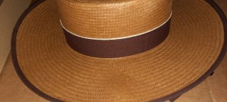Sombrero Panamá Beige y Marrón,de Simon Vidosa. Si