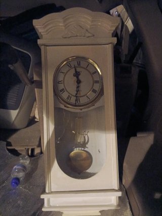 Reloj de pared antiguo con péndulo (Estilo Shabby