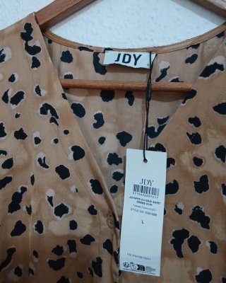 Vestido camisero estampado leopardo largo.