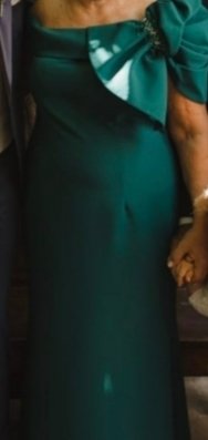 Vestido de fiesta azul con pedrería