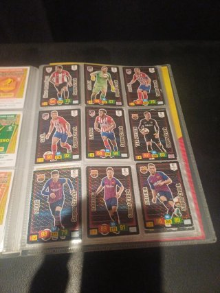 Álbum Fútbol Panini Adrenalyn 2018-19