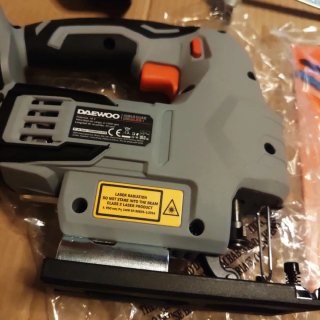 Sierra de calar Daewoo 18V Litio
