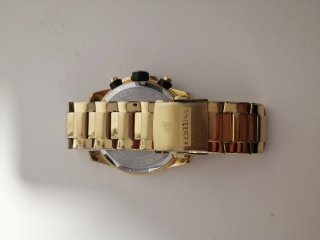 Reloj Festina Cronógrafo Dorado y Negro