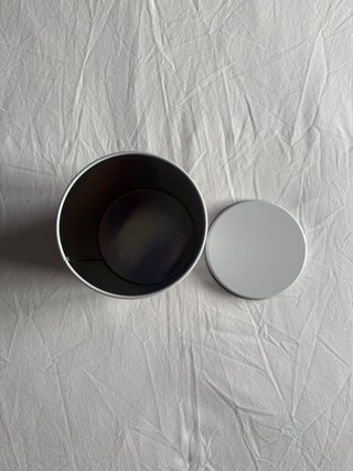 Lata Ikea Floral Rosa y Blanca