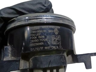 2270996 89250401 faro antiniebla renault captur i