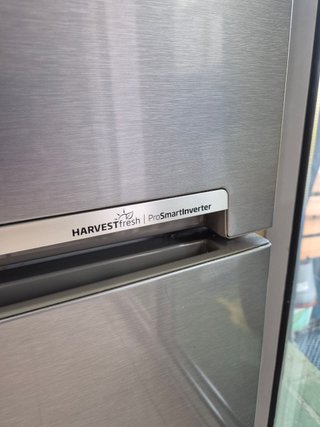 Nevera Beko HarvestFresh con congelador