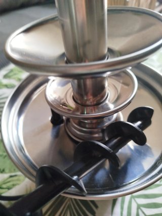 Fuente de chocolate nueva