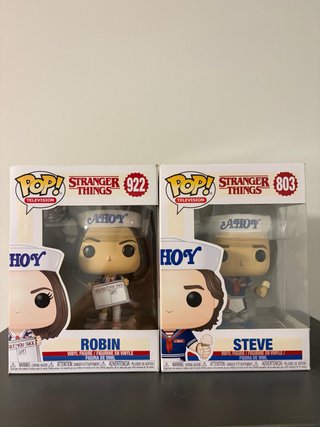 Funko Pop! Stranger Things Robin y Steve