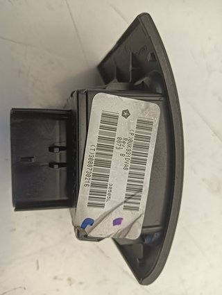 MANDO ELEVALUNAS DELANTERO IZQUIERDO CHRYSLER PT