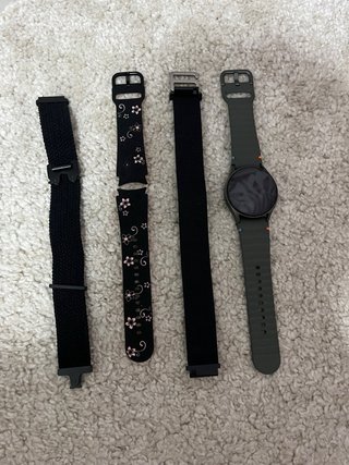 Reloj Samsung con correas