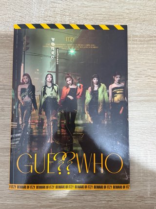 ITZY GUE?? WHO Kpop Album
