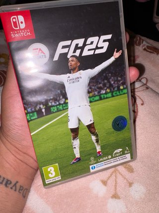 Nintendo Switch Completo  FIFA 25/26 Mando con cab