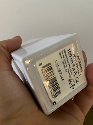 Perfume Petali d’incanto Saphir sin usar