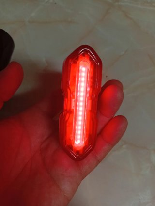 Luz trasera LED roja para bicicleta