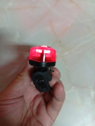 Luz trasera LED roja para bicicleta