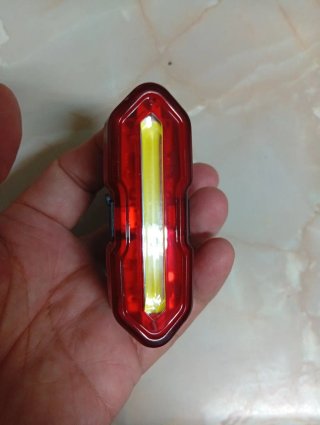 Luz trasera LED roja para bicicleta
