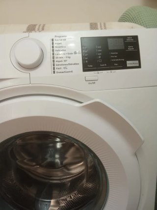 Lavadora AEG 8K de carga.