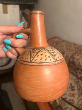 Jarra de terracota decorada